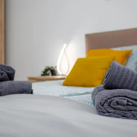 Atriumresidences With Freeparking, Ac, Balcony And Wi-fi