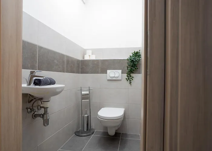 Atriumresidences With Freeparking, Ac, Balcony And Wi-fi