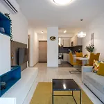 Atriumresidences With Freeparking, Ac, Balcony And Wi-fi *