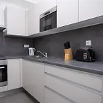 Apartament Atriumresidences With Freeparking, Ac, Balcony And Wi-fi