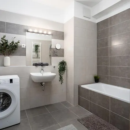 Atriumresidences With Freeparking, Ac, Balcony And Wi-fi * Будапешт