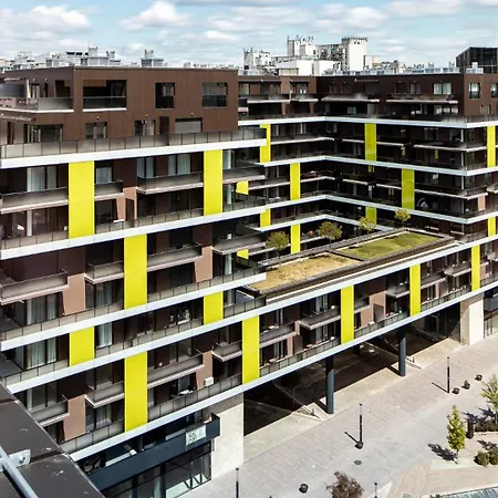 Atriumresidences With Freeparking, Ac, Balcony And Wi-fi Apartamento