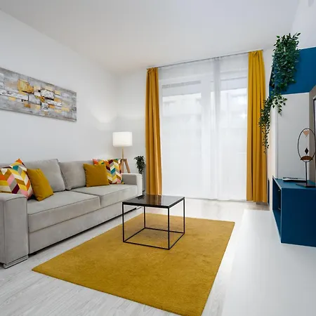 Apartment Atriumresidences With Freeparking, Ac, Balcony And Wi-fi *