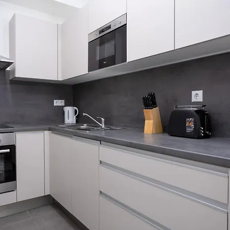 Apartment Atriumresidences With Freeparking, Ac, Balcony And Wi-fi