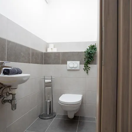 Atriumresidences With Freeparking, Ac, Balcony And Wi-fi